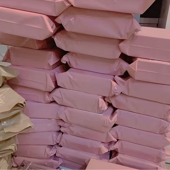 Pink poly mailers - 6x9 25 Pack - Picture 2 of 3